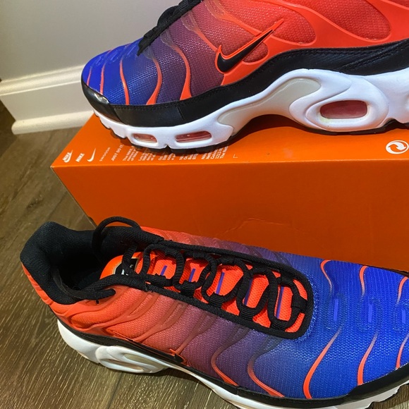 Nike Air Max Plus- Men’s 10 - Picture 10 of 13